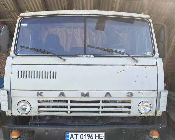 Серый КамАЗ 5320, объемом двигателя 10.85 л и пробегом 2 тыс. км за 8000 $, фото 1 на Automoto.ua