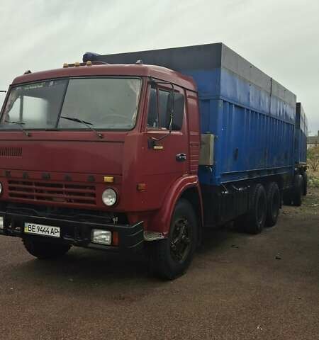 Красный КамАЗ 53212, объемом двигателя 10.85 л и пробегом 100 тыс. км за 14500 $, фото 1 на Automoto.ua