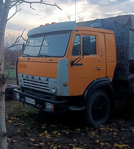 Желтый КамАЗ 53213, объемом двигателя 10 л и пробегом 100 тыс. км за 6000 $, фото 1 на Automoto.ua