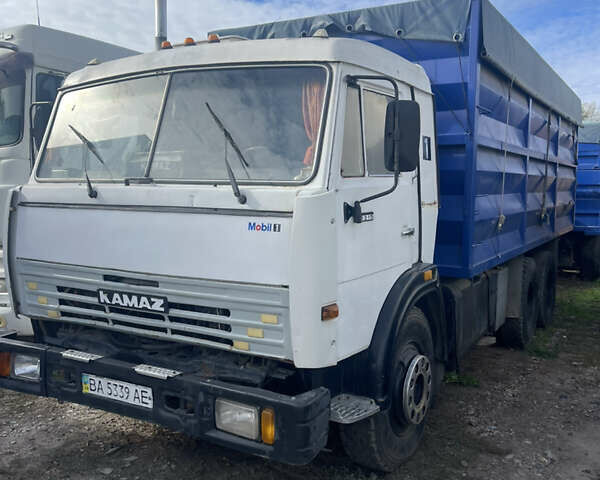 Белый КамАЗ 53215, объемом двигателя 0 л и пробегом 100 тыс. км за 12000 $, фото 1 на Automoto.ua