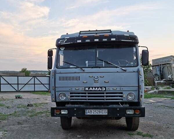 Серый КамАЗ 5410, объемом двигателя 10.85 л и пробегом 830 тыс. км за 12000 $, фото 1 на Automoto.ua