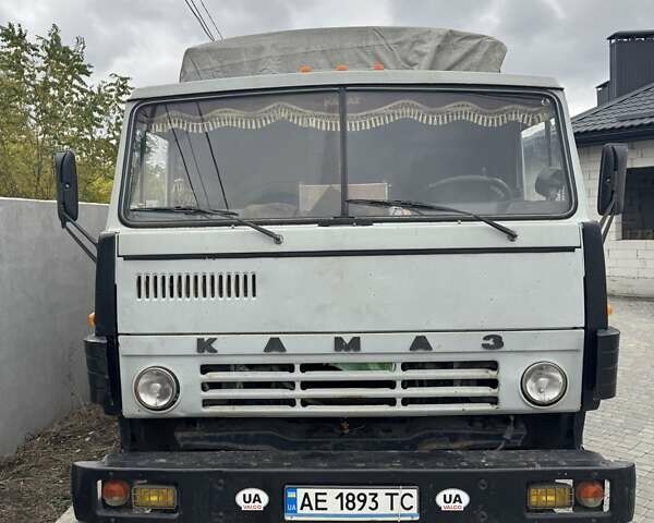 Серый КамАЗ 55102, объемом двигателя 10.8 л и пробегом 99 тыс. км за 8000 $, фото 1 на Automoto.ua