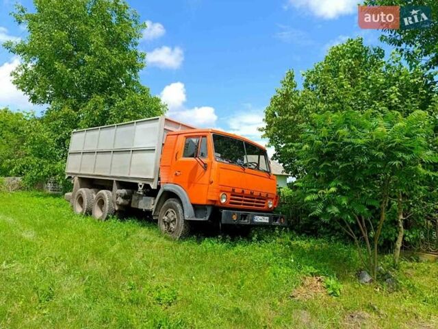 Помаранчевий КамАЗ 55102, об'ємом двигуна 10.8 л та пробігом 400 тис. км за 9000 $, фото 1 на Automoto.ua