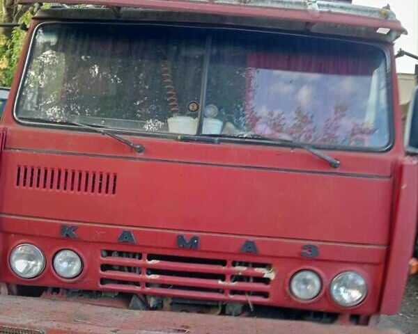 Красный КамАЗ 5511, объемом двигателя 10.85 л и пробегом 1000 тыс. км за 5000 $, фото 1 на Automoto.ua