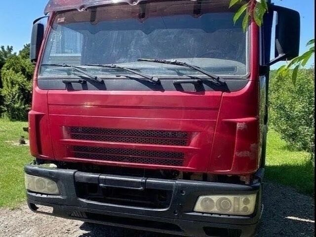 Красный КамАЗ 5511, объемом двигателя 7.7 л и пробегом 200 тыс. км за 11000 $, фото 1 на Automoto.ua