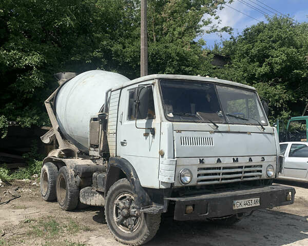 Серый КамАЗ 5511, объемом двигателя 10 л и пробегом 100 тыс. км за 8000 $, фото 1 на Automoto.ua
