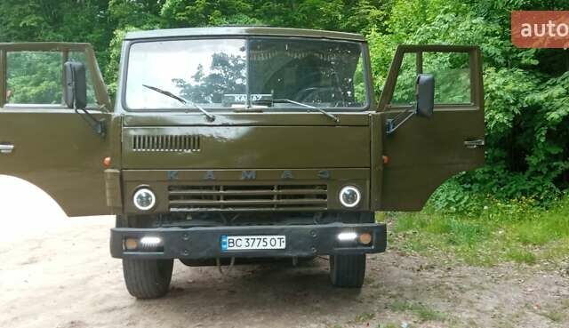 Зеленый КамАЗ 5511, объемом двигателя 10.85 л и пробегом 224 тыс. км за 5700 $, фото 1 на Automoto.ua