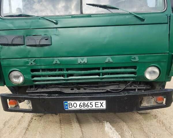 Зеленый КамАЗ 5511, объемом двигателя 10.8 л и пробегом 1000 тыс. км за 5200 $, фото 1 на Automoto.ua