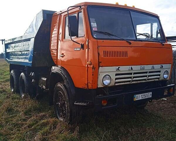 Оранжевый КамАЗ 5511, объемом двигателя 11 л и пробегом 37 тыс. км за 4800 $, фото 1 на Automoto.ua