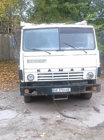 КамАЗ 55111 1991 у Никополе на Automoto.ua Білий КамАЗ 55111, об'ємом двигуна 10.85 л та пробігом 3 тис. км за 8000 $, фото 1 на Automoto.ua
