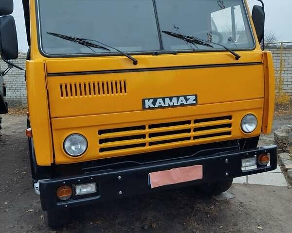 Желтый КамАЗ 55111, объемом двигателя 10.85 л и пробегом 1000 тыс. км за 237 $, фото 1 на Automoto.ua