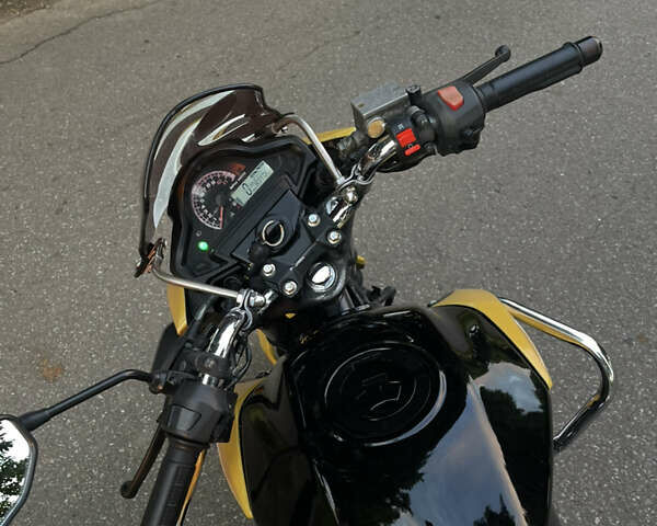 Жовтий Кануні Вестерн, об'ємом двигуна 0.2 л та пробігом 35 тис. км за 900 $, фото 1 на Automoto.ua