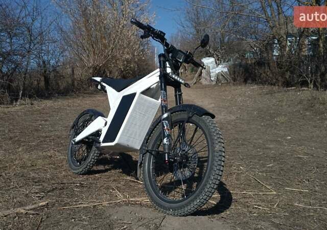 Білий Кастом Кастом, об'ємом двигуна 0 л та пробігом 12 тис. км за 3500 $, фото 1 на Automoto.ua