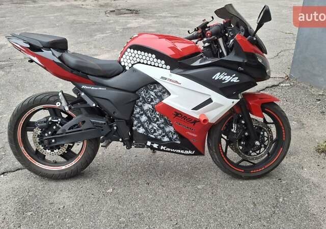 Красный Кавасаки 400, объемом двигателя 0 л и пробегом 1 тыс. км за 2600 $, фото 1 на Automoto.ua