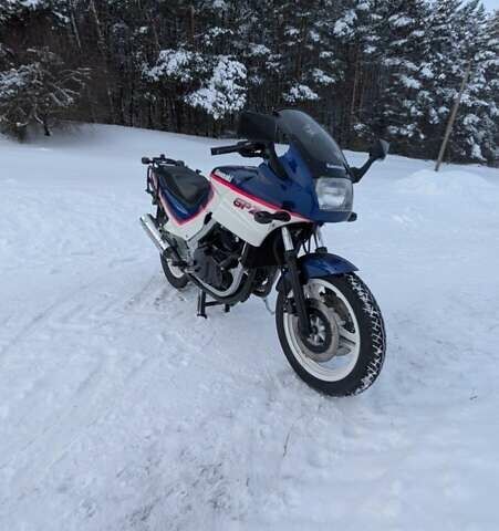 Білий Кавасакі GPZ, об'ємом двигуна 0.5 л та пробігом 30 тис. км за 2500 $, фото 1 на Automoto.ua