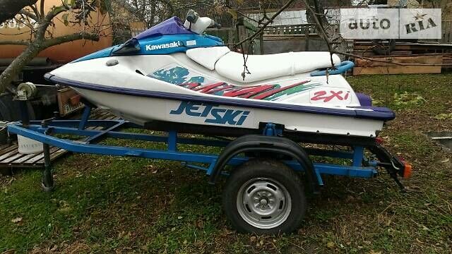 Білий Кавасакі Jet Ski, об'ємом двигуна 0.75 л та пробігом 5 тис. км за 2000 $, фото 1 на Automoto.ua