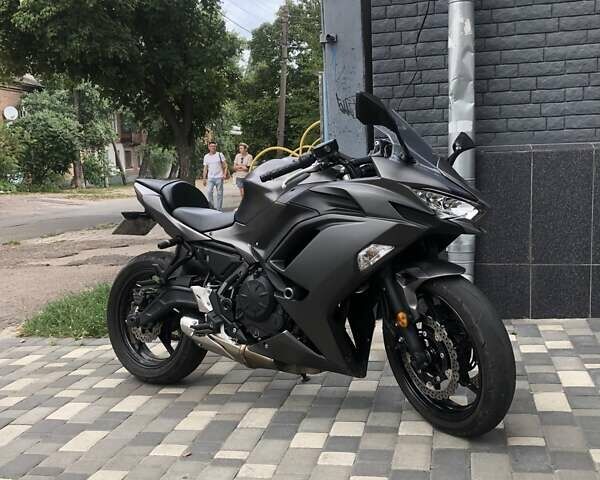 Кавасаки Ниндзя, объемом двигателя 0.65 л и пробегом 9 тыс. км за 8500 $, фото 1 на Automoto.ua