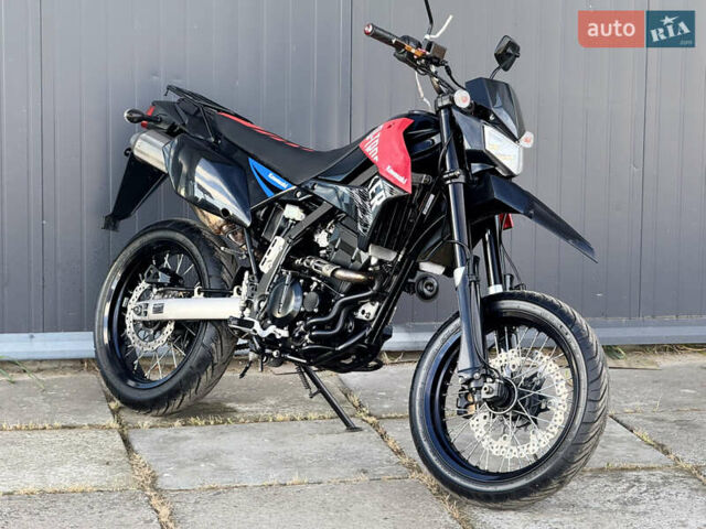 Черный Кавасаки D-Tracker 250, объемом двигателя 0.25 л и пробегом 17 тыс. км за 4000 $, фото 1 на Automoto.ua