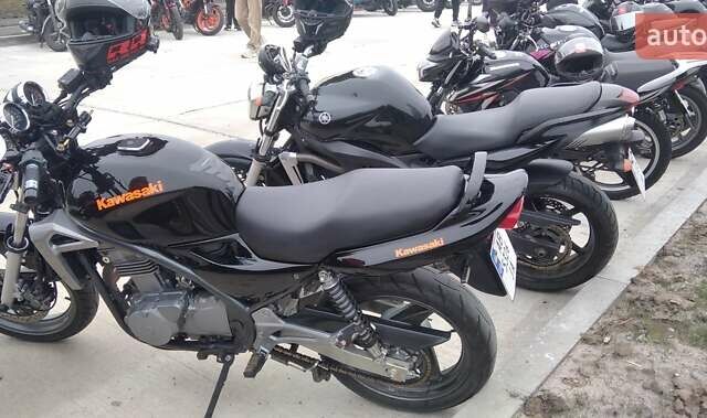 Черный Кавасаки ER-5, объемом двигателя 0.5 л и пробегом 26 тыс. км за 2600 $, фото 1 на Automoto.ua