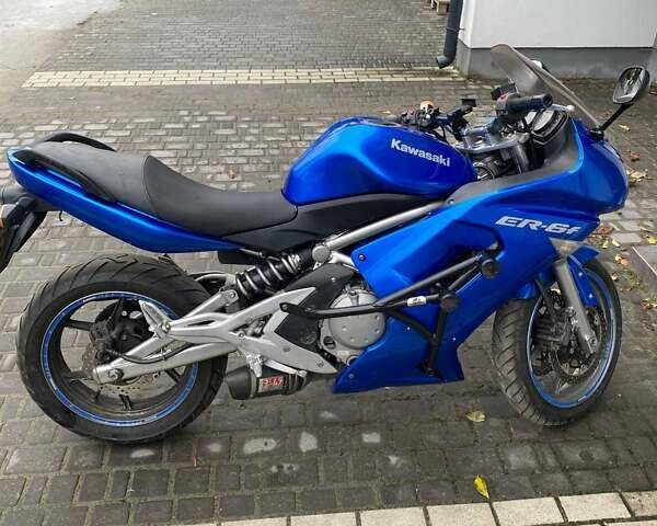 Синий Кавасаки ER-6F, объемом двигателя 0.65 л и пробегом 58 тыс. км за 3900 $, фото 1 на Automoto.ua