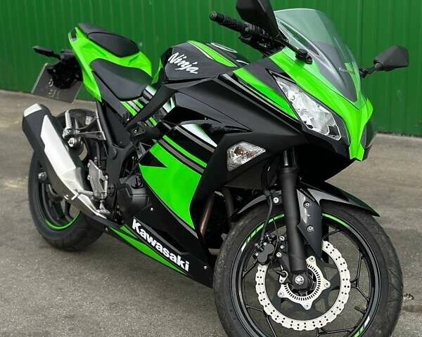 Зеленый Кавасаки EX 300, объемом двигателя 0.3 л и пробегом 5 тыс. км за 5200 $, фото 1 на Automoto.ua
