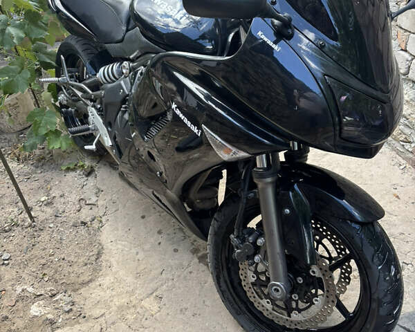 Черный Кавасаки EX 650, объемом двигателя 0.65 л и пробегом 13 тыс. км за 4700 $, фото 1 на Automoto.ua