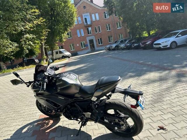 Сірий Кавасакі EX 650, об'ємом двигуна 0 л та пробігом 29 тис. км за 8000 $, фото 1 на Automoto.ua