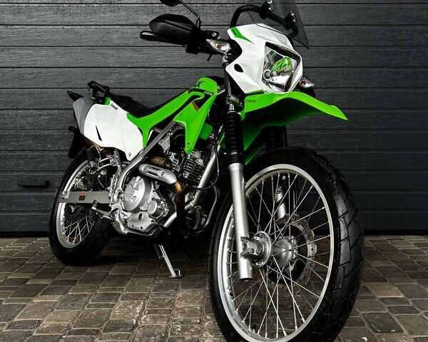 Зеленый Кавасаки KLX 230, объемом двигателя 0.23 л и пробегом 21 тыс. км за 4100 $, фото 1 на Automoto.ua