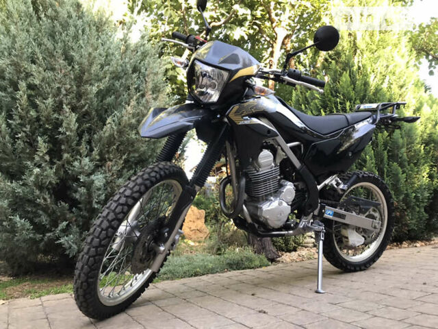 Черный Кавасаки KLX 250, объемом двигателя 0.25 л и пробегом 11 тыс. км за 4500 $, фото 1 на Automoto.ua