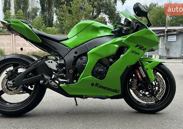 Зеленый Кавасаки Ninja 1000 ZX-10R, объемом двигателя 1 л и пробегом 1 тыс. км за 22999 $, фото 1 на Automoto.ua