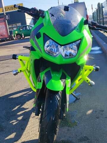 Зеленый Кавасаки Ninja 250R, объемом двигателя 0.25 л и пробегом 21 тыс. км за 3200 $, фото 1 на Automoto.ua