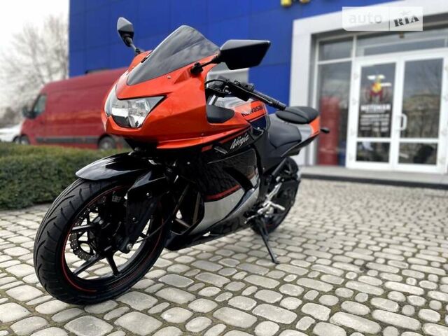 Оранжевый Кавасаки Ninja 250R, объемом двигателя 0.25 л и пробегом 49 тыс. км за 2800 $, фото 1 на Automoto.ua