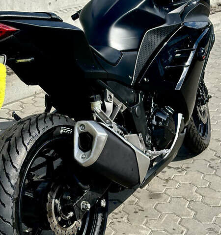 Чорний Кавасакі Ninja 300, об'ємом двигуна 0.3 л та пробігом 16 тис. км за 4100 $, фото 1 на Automoto.ua