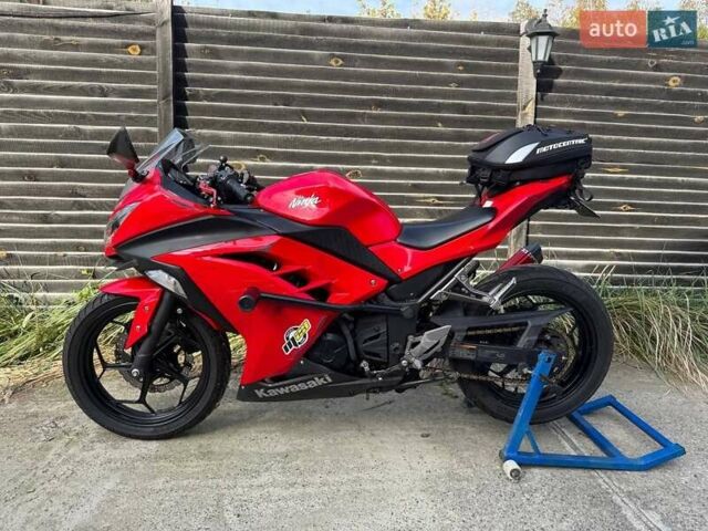 Кавасаки Ninja 300 2016 в Киеве на Automoto.ua Красный Кавасаки Ninja 300, объемом двигателя 0.3 л и пробегом 33 тыс. км за 3500 $, фото 1 на Automoto.ua