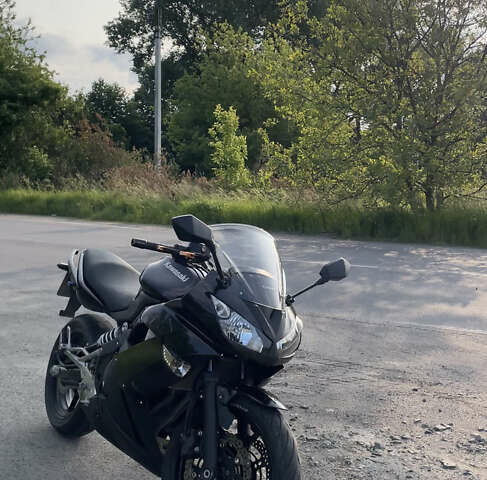 Черный Кавасаки Ninja 400, объемом двигателя 0.4 л и пробегом 29 тыс. км за 3600 $, фото 1 на Automoto.ua