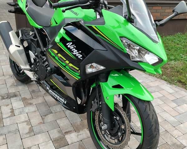 Кавасаки Ninja 400, объемом двигателя 0.4 л и пробегом 8 тыс. км за 5400 $, фото 1 на Automoto.ua