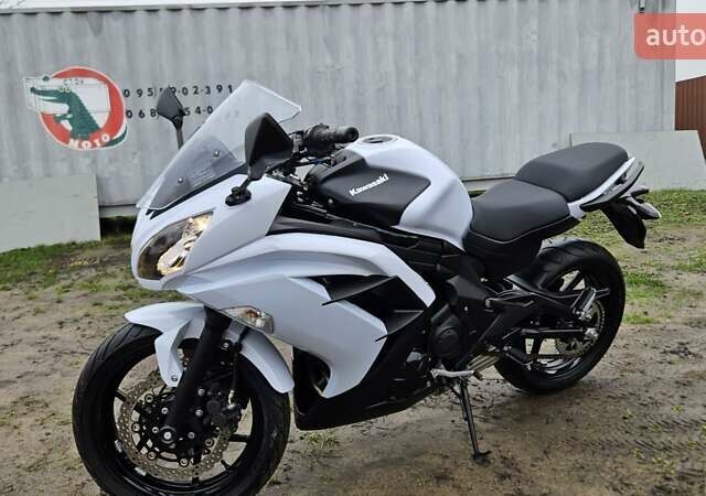 Кавасаки Ninja 400, объемом двигателя 0 л и пробегом 1 тыс. км за 4550 $, фото 1 на Automoto.ua