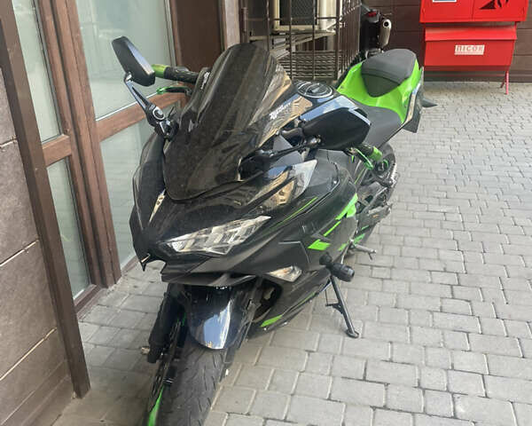 Кавасаки Ninja 400, объемом двигателя 0 л и пробегом 19 тыс. км за 5100 $, фото 1 на Automoto.ua