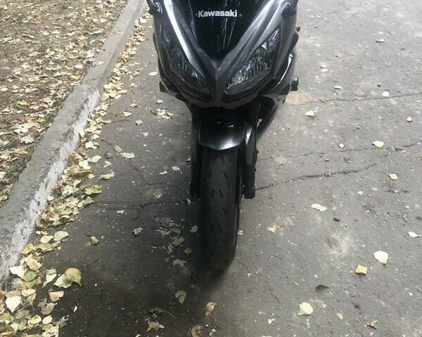 Серый Кавасаки Ninja 400, объемом двигателя 0.4 л и пробегом 21 тыс. км за 4500 $, фото 1 на Automoto.ua