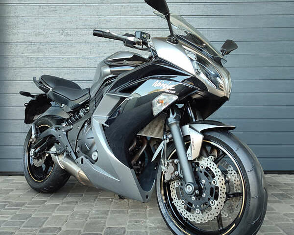 Серый Кавасаки Ninja 400, объемом двигателя 0.4 л и пробегом 47 тыс. км за 4200 $, фото 1 на Automoto.ua