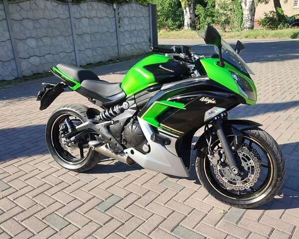 Зелений Кавасакі Ninja 400, об'ємом двигуна 0.4 л та пробігом 28 тис. км за 4500 $, фото 1 на Automoto.ua