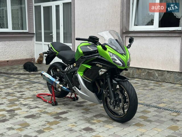 Зеленый Кавасаки Ninja 400, объемом двигателя 0.4 л и пробегом 22 тыс. км за 4300 $, фото 1 на Automoto.ua