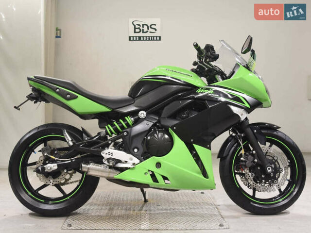 Кавасаки Ninja 400R, объемом двигателя 0 л и пробегом 12 тыс. км за 4100 $, фото 1 на Automoto.ua