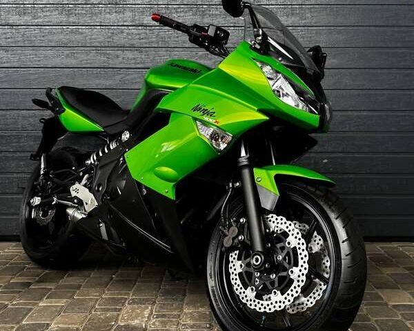 Зеленый Кавасаки Ninja 400R, объемом двигателя 0.4 л и пробегом 20 тыс. км за 3900 $, фото 1 на Automoto.ua