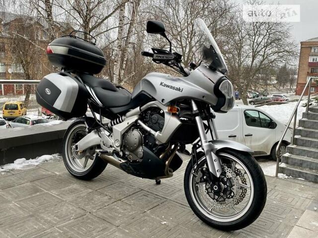 Кавасакі Versys 650, об'ємом двигуна 0.65 л та пробігом 42 тис. км за 4799 $, фото 1 на Automoto.ua