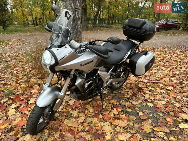Кавасаки Versys 650 2006 в Чернигове на Automoto.ua Серый Кавасаки Versys 650, объемом двигателя 0.65 л и пробегом 61 тыс. км за 5000 $, фото 1 на Automoto.ua