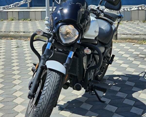 Белый Кавасаки Vulcan 650S, объемом двигателя 0.65 л и пробегом 27 тыс. км за 6799 $, фото 1 на Automoto.ua