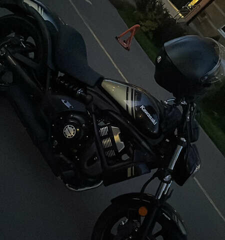 Черный Кавасаки Vulcan 650S, объемом двигателя 0.65 л и пробегом 10 тыс. км за 7500 $, фото 1 на Automoto.ua