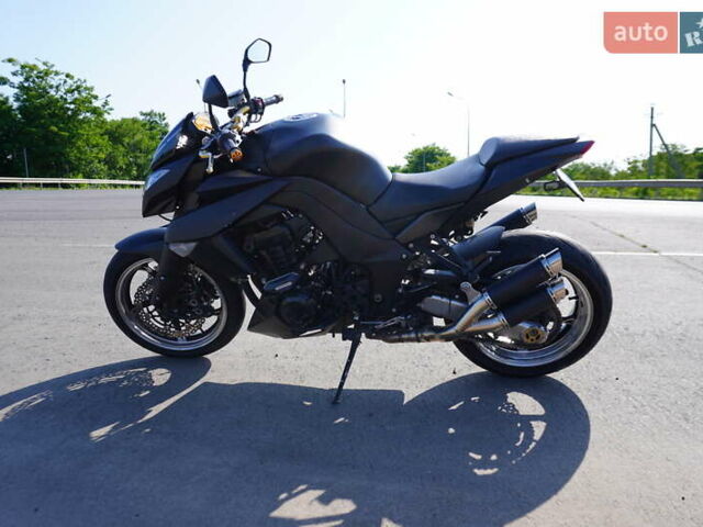 Черный Кавасаки Z 1000, объемом двигателя 1.04 л и пробегом 36 тыс. км за 7300 $, фото 1 на Automoto.ua