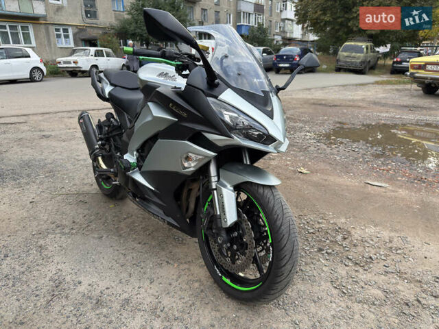 Сірий Кавасакі Z 1000SX, об'ємом двигуна 1 л та пробігом 32 тис. км за 12500 $, фото 1 на Automoto.ua